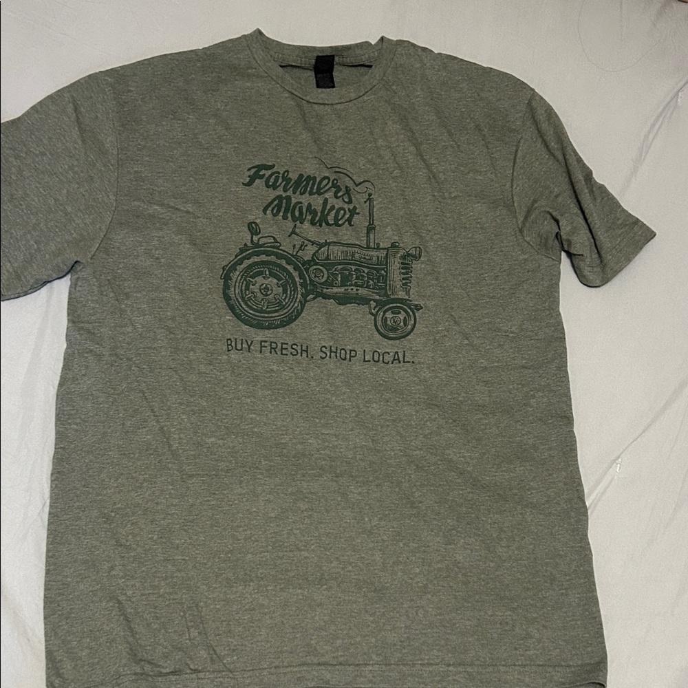 Farmer’s Market Green Graphic T-Shirt